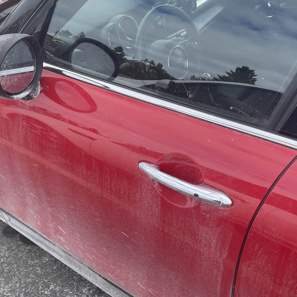 This is the door opening and closing. Personally I enjoyed the squeaking sound the plastic made, It's something I had never picked up on.